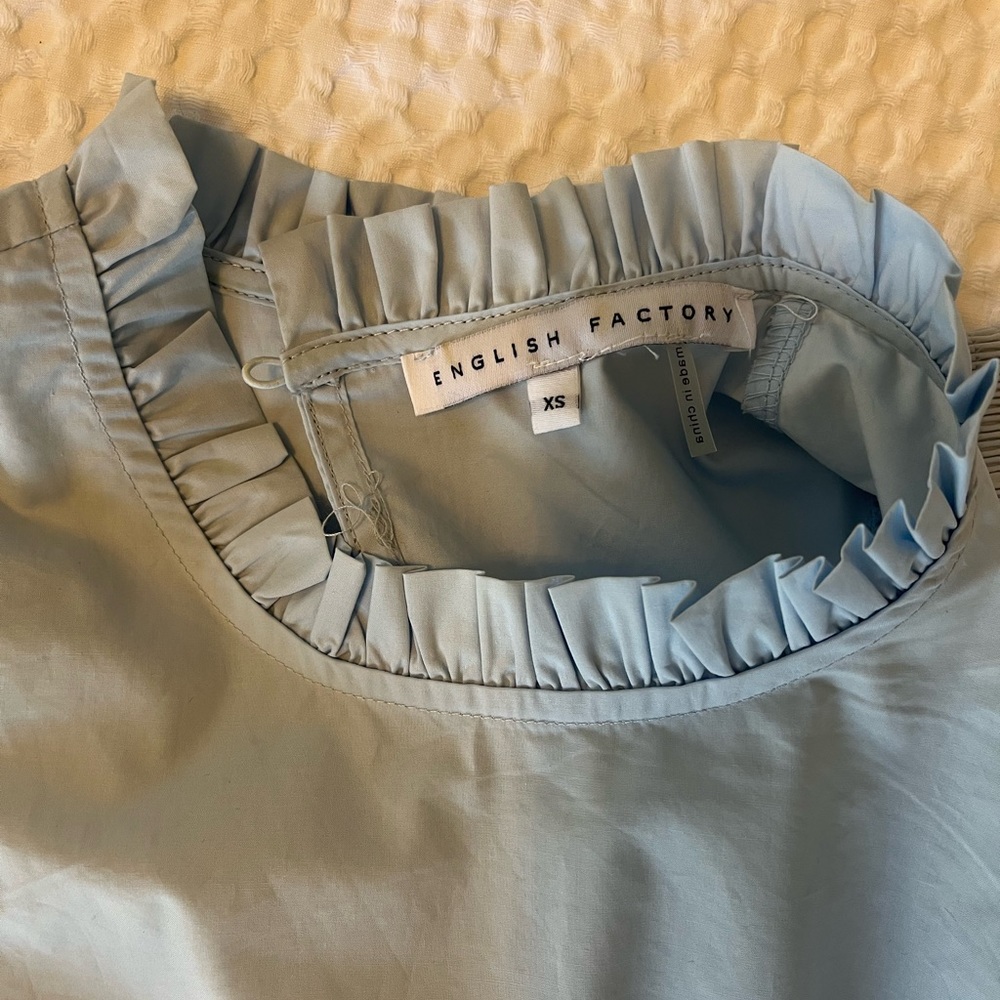 English factory cotton poplin flutter sleeve top - Picture 2 of 2